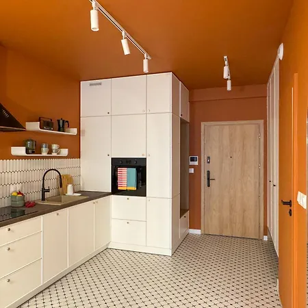 דירה Color And Retro Global Office, Free Garage, Self Check-in קטוביץ