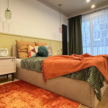 Color And Retro Global Office, Free Garage, Self Check-in Katowice