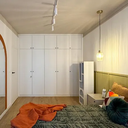 דירה Color And Retro Global Office, Free Garage, Self Check-in *